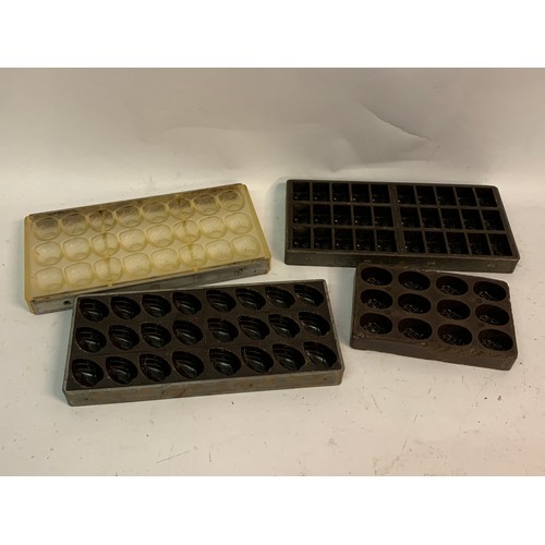 559 - Four Vintage Belgian Chocolate Moulds (4)