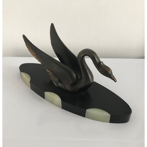 178 - Art Deco Statue Of A Swan On Marble Base
25 x 12 x 8.5 cms