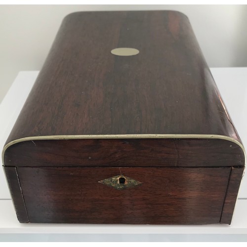 209 - Early 19thC Rosewood Gentleman’s Shaving Box
28 x 19 x 10 cms