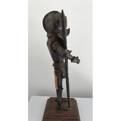 240 - Antique Miniature Suit Of Armour On Stand
40 cms high