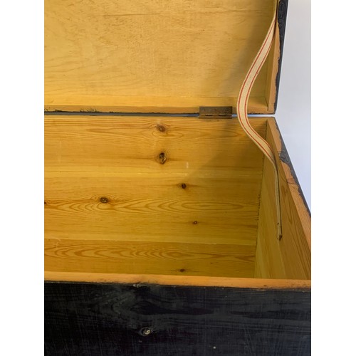 321 - Vintage Pine Box 65 x 46 x 51 cms