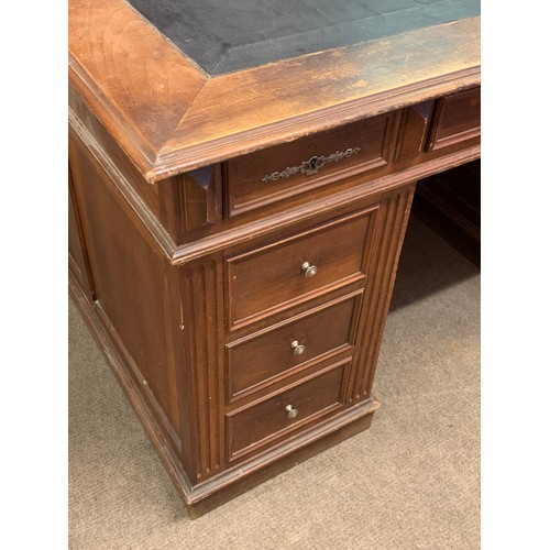 6 - Vintage Leather Top Pedestal / Kneehole Desk. 152 x 92 x 76 cms