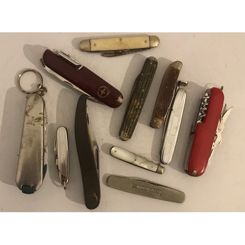 112 - Large Collection Of Vintage Penknives