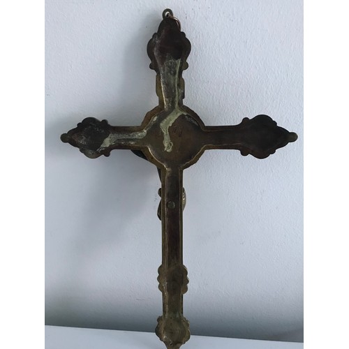 122 - Antique Brass Wall Hanging Crucifix 
31.5 x 19.5 cms