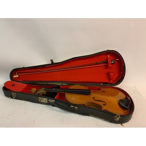 559 - Vintage Cased Violin And Bow.