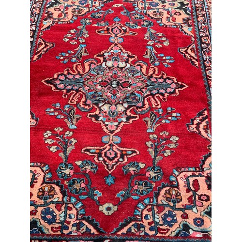 89 - Large Hand Made  Rug With Large Central Pattern And Decorative Border 236 x 173 cms