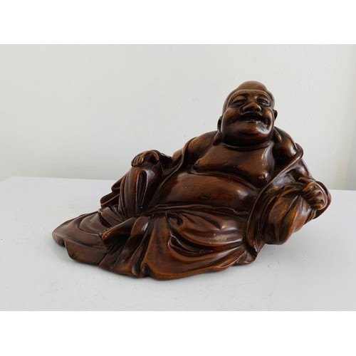 150 - Vintage Carved Wooden Buddha Having Original Label To Base
17 x 10 x 10 cms h