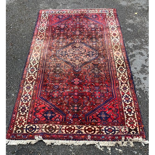 96 - Decorative Ground  Rug 229 x 133