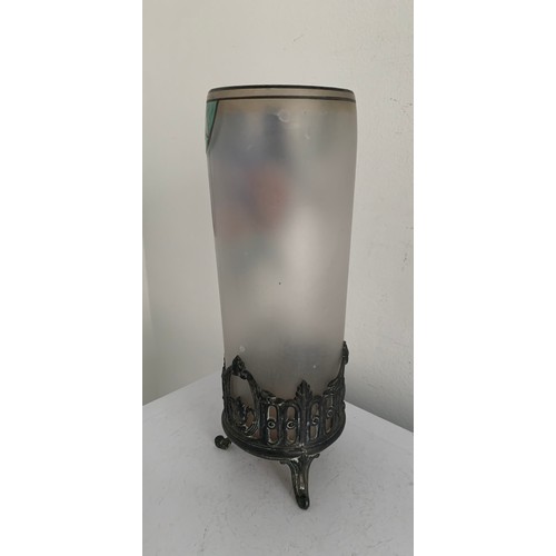 108 - Art Deco Style Glass Vase In Metal Holder af
26 cms h