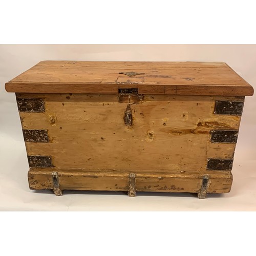 11 - Vintage Pine Blanket Box / Chest With Metal Work. 76 x 39 x 41 cms