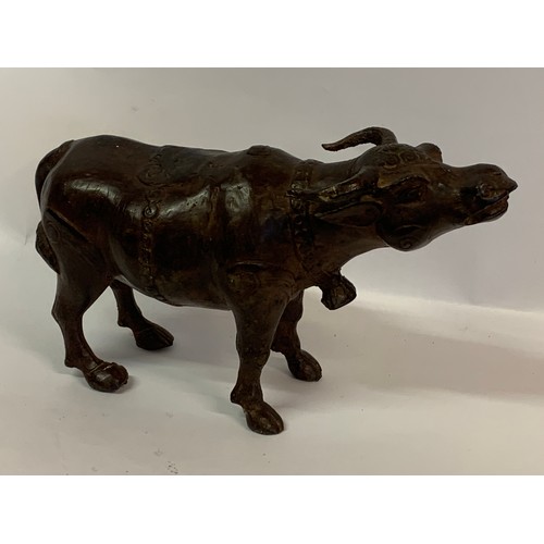 164 - Bronze Figure Of A Indonesian Water Buffalo / Oxon. 36 x 21.5 cms