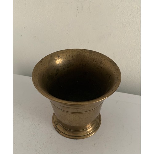 111 - 18/19thC  Bronze Mortar
12 cms diameter x 11 cms h