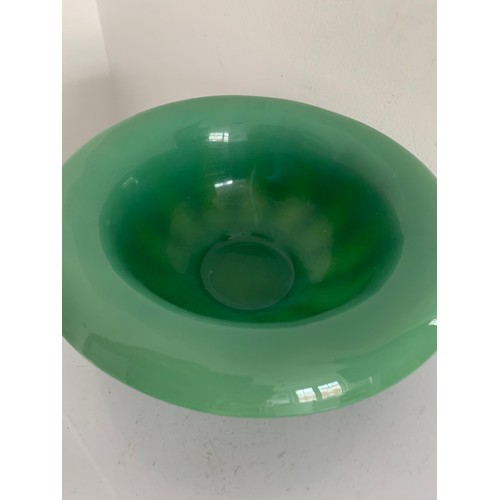 113 - Antique Vintage Davidson Cloud Green Glass Bowl
24 cms diameter x 8 cms h