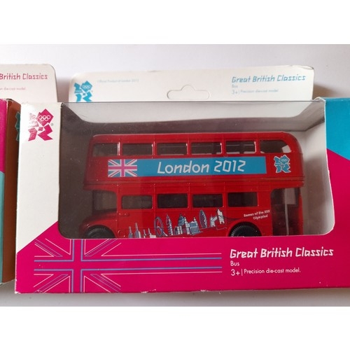 13 - 2 x Corgi Great British Classics Vehicles. Both unboxed.
1 x London Bus and 1 x London Taxi