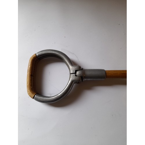 20 - Vintage Wood and Alloy Shooting stick