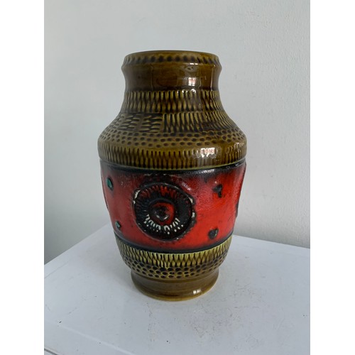 136 - Similar To Previous Lot 
C1950’s West German Ceramic Glaze Vase
25 cms h