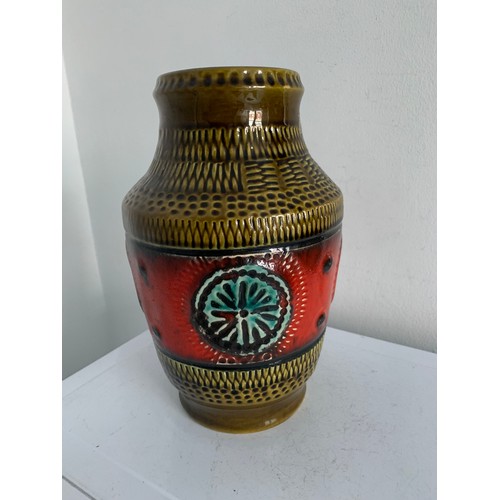 136 - Similar To Previous Lot 
C1950’s West German Ceramic Glaze Vase
25 cms h