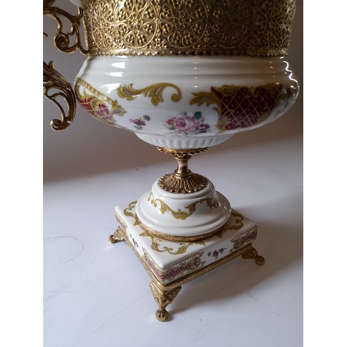 43 - vintage Italian Ceramic Centrepiece with lid topped by lady. Marks under for Alpha Ceramique. 42cm h... 