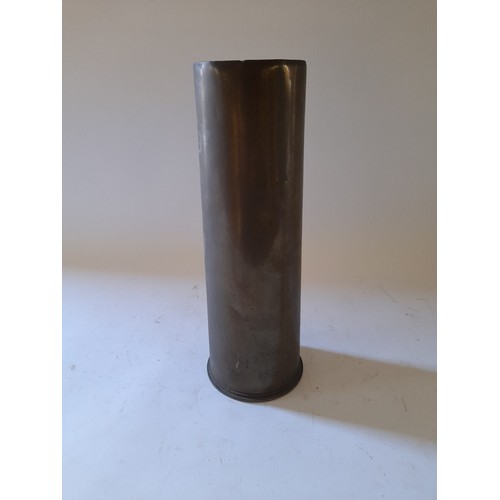 166 - WW1 Shell casing dated 1917 29cm high