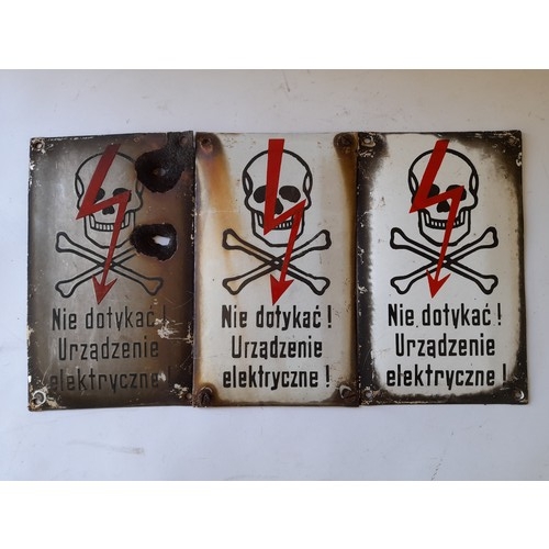 172 - 3 x Continental Danger signs 25cm x 25cm