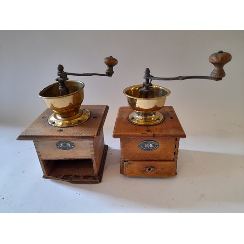 262 - 2 x Vintage Coffee grinders, one with missing drawer. 27cm high