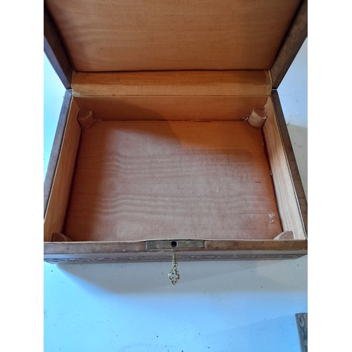 269 - wooden Jewelry box with embossed leather cover. 24cm X 19cm X 4cm