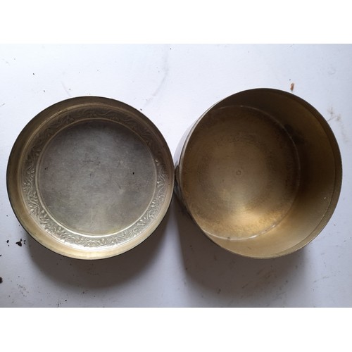 277 - 1 x round Brass box 8cm dia and a glass pin box with Brass lid 10cm long (2)