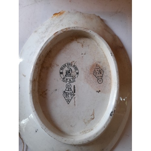 302 - 5 x Pottery items to include a pair of Italian vases32cm high