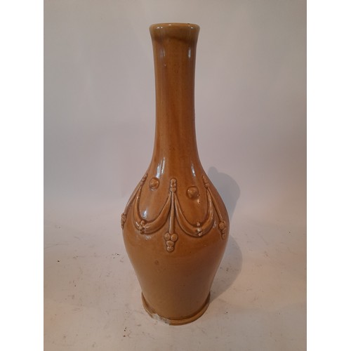 302 - 5 x Pottery items to include a pair of Italian vases32cm high