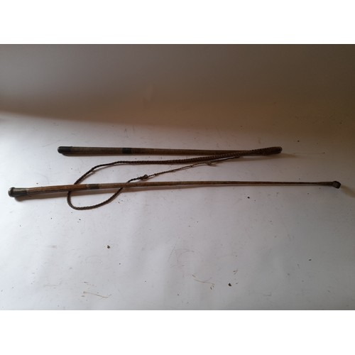 308 - Vintage riding crop and whip (2)