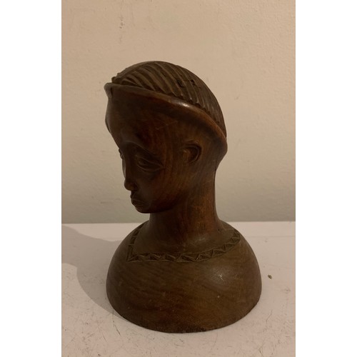 139 - Vintage Carved Wooden Tribal Head Statue
12 cms h