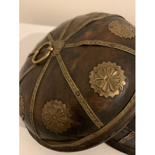 209 - Vintage Rayale Hand Crafted Lidded Wooden Indian Box
14 cms diameter x 9 cms h