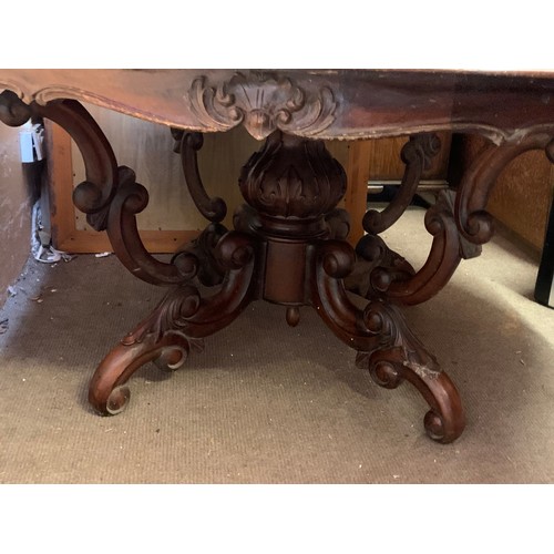 15 - Antique Oval Central Table With Decorative Base. 150 Diameter X 7 cms High.