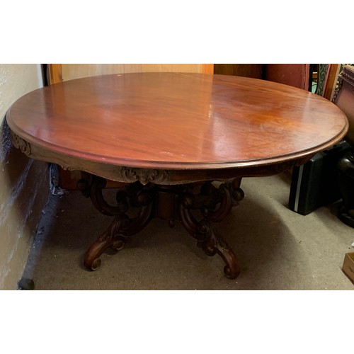 15 - Antique Oval Central Table With Decorative Base. 150 Diameter X 7 cms High.