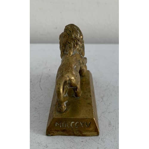 225 - Antique Brass Waterloo Lion Statue
8 x 4 x 7 cms h