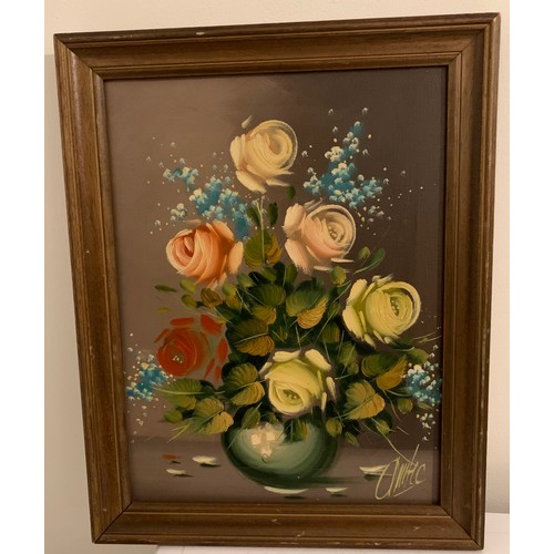 231 - Vintage Framed Floral Oil Painting On Canvas
46 x 36 cms