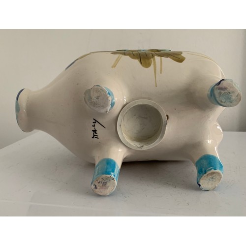 246 - Italian Porcelain Piggy Bank
20 x 11 x 17 cms h