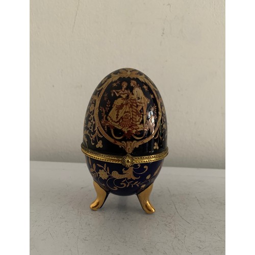 375 - Similar To Previous Lot 
Vintage Egg Shaped Porcelain Jewellery / Pill Box Having Classical Scène Dé... 