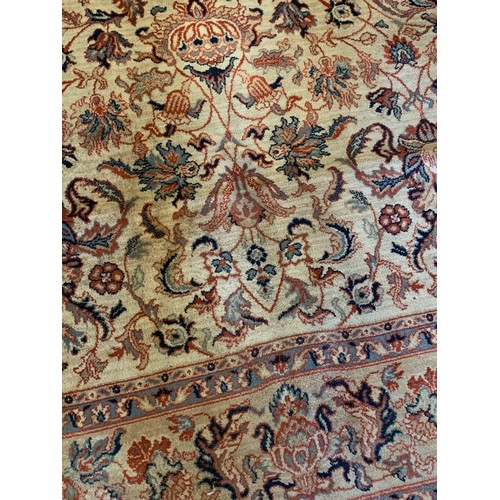 35 - Decortive ground rug with floral design 304cm x 198cm