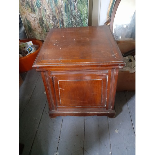 371 - Wooden freestanding Commode with pot and lid. 48cm x 45cm x 50cm