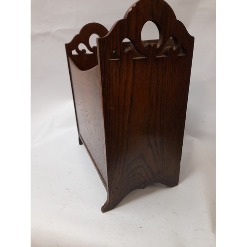 446 - Vintage wooden Magazine Rack
38cm x 20cm x 46cm