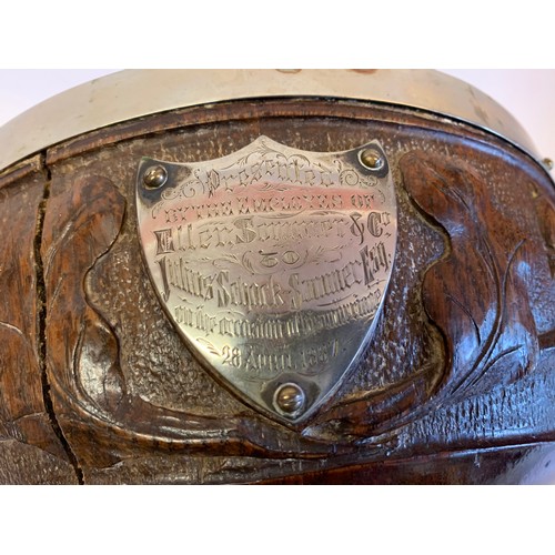 157 - Antique Carved Oak Fruit Bowl With Plated Decoration Along With A Central Plaque Presented In 1887. ... 