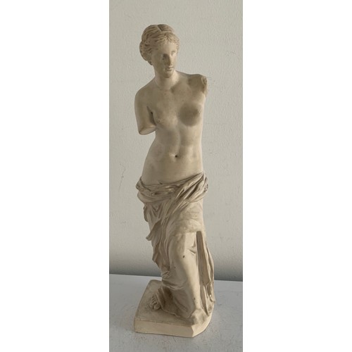 125 - Vintage Composite Statue Of Venus de Milo
36 cms h