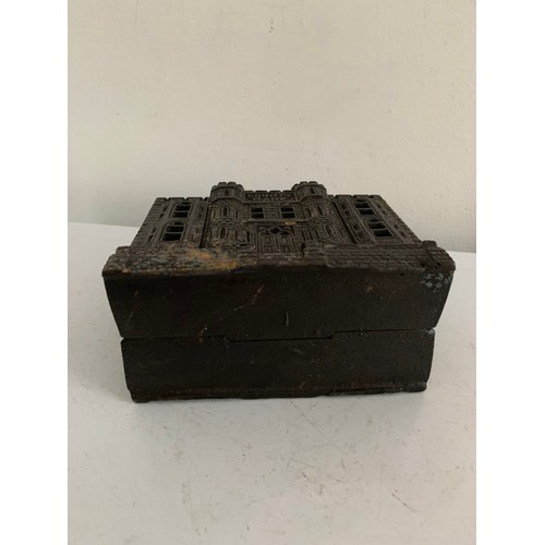 106 - Antique Victorian Cast Iron Money Box In The Form Of A Castellated Money Box
Reg No 180427
13 x 11 c... 