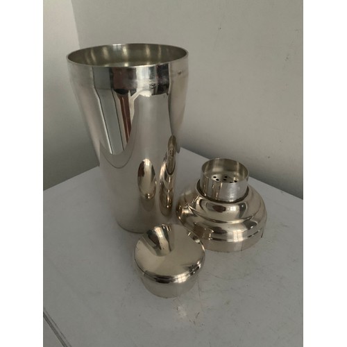 132 - Art Deco Style Cocktail Shaker
22 cms h