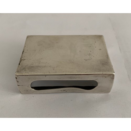 116 - Antique Hallmarked Silver Matchbox Holder Birmingham 1926
6 x 4 x 2 cms h