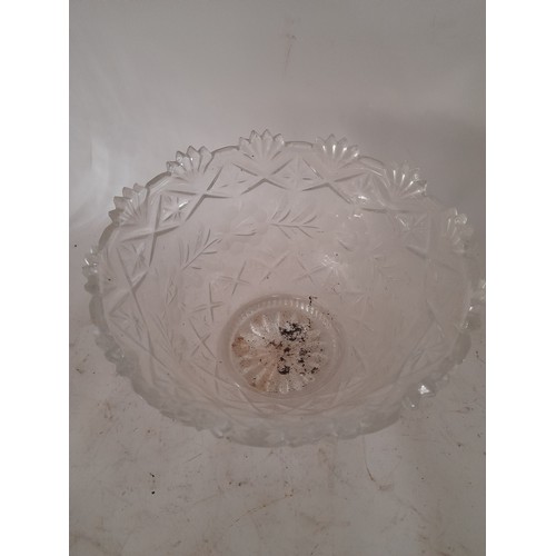 57 - Pressed Glass bowl with frosted design. no visible damage. 22.5cm dia x 14.5cm high