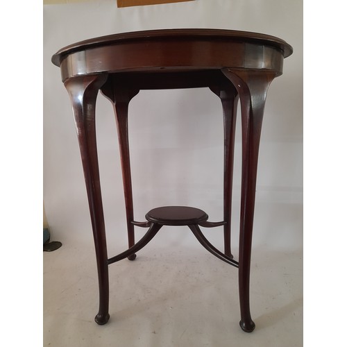 63 - Vintage Solid wood Side/lamp table