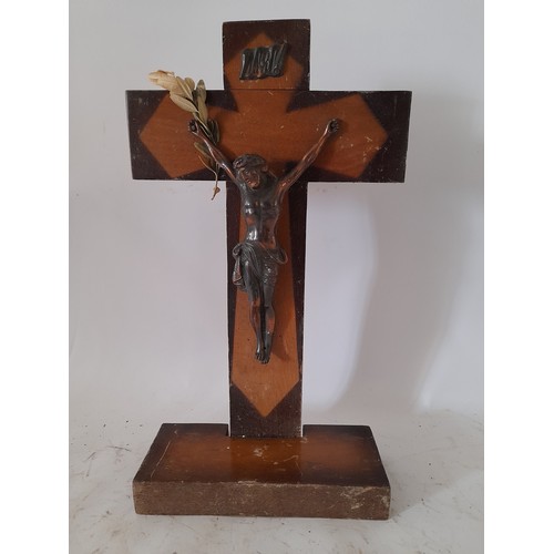 66 - Wood and Metal Corpus 37cm high x 20cm wide