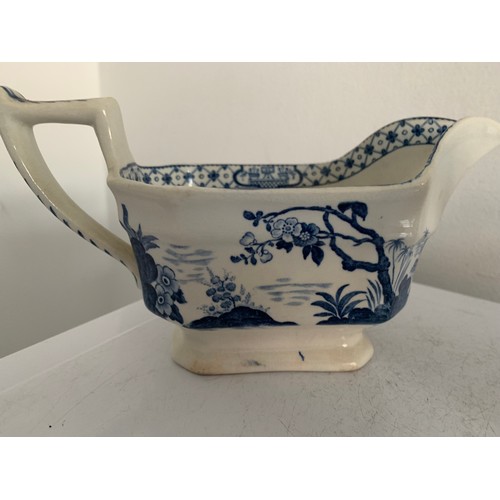 138 - Pair Of Vintage Blue And White Gravy Boats
22 x 8 x 11 cms h and 19 x 9 x 11 cms h